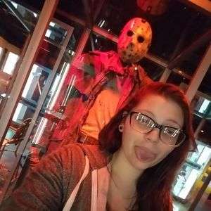 Meet your Posher, Justine